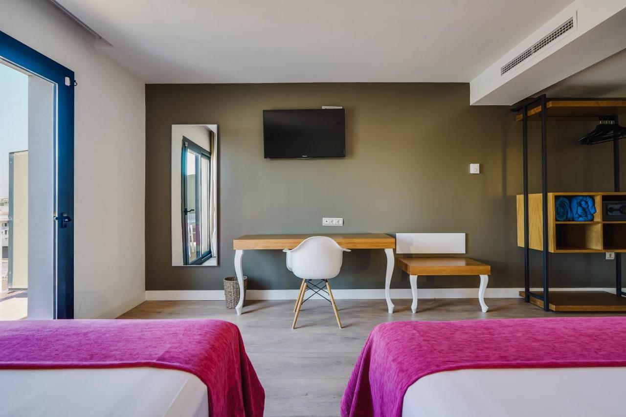 Hotel Brisamar Suites Coma-Ruga Extérieur photo